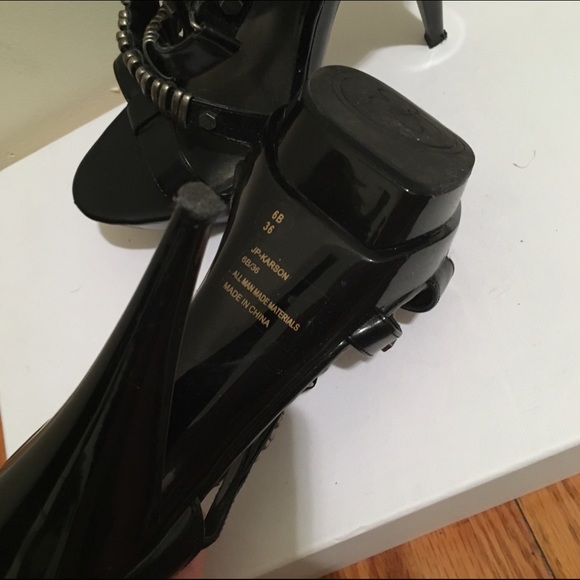 Jessica Simpson Karson heels with chains size 6 - Picture 3 of 4